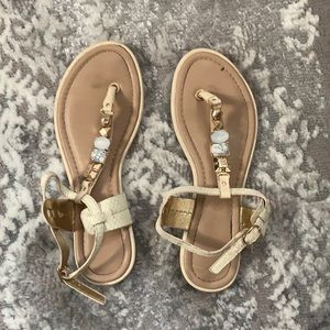 Beachy tan summer sandals
